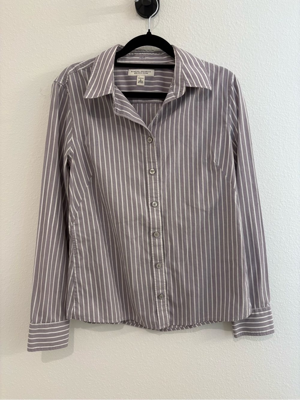 Banana Republic Light Purple and White Women's Striped Dress Shirt